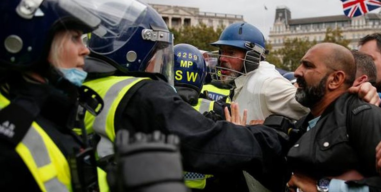 Londres: heridos y detenidos durante una marcha anticuarentena