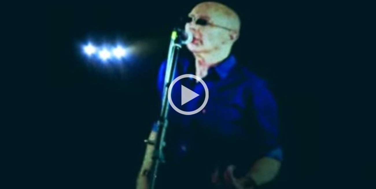 Video: El holograma de "El Indio Solari" en el Estadio Malvinas