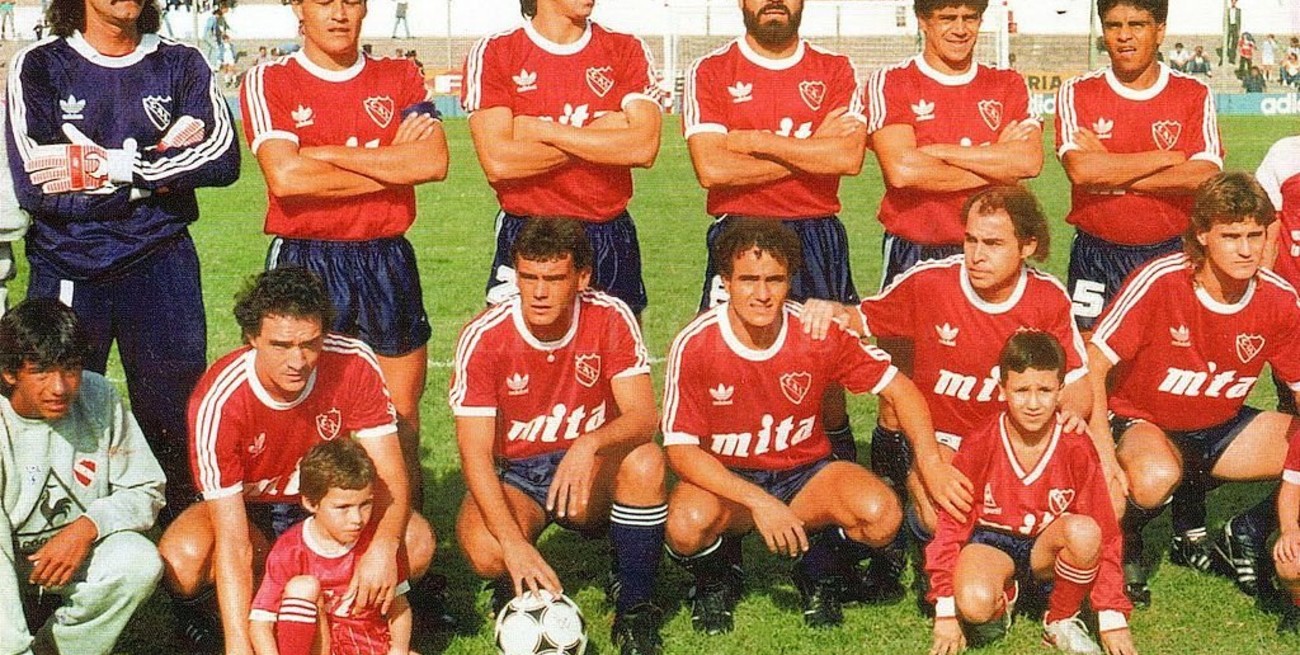 Doce victorias al hilo y un Bochini fuera de serie