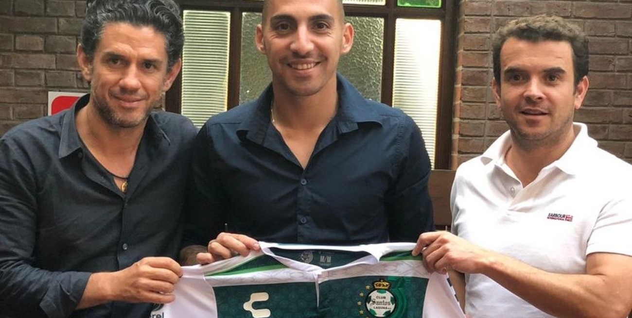 Javier Correa es nuevo jugador del Santos Laguna de México
