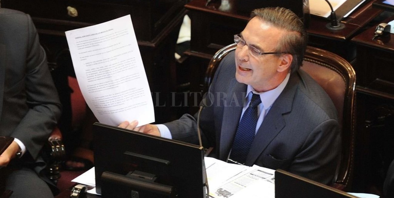 El Senado define si convierte en ley el proyecto de la oposición a tarifas