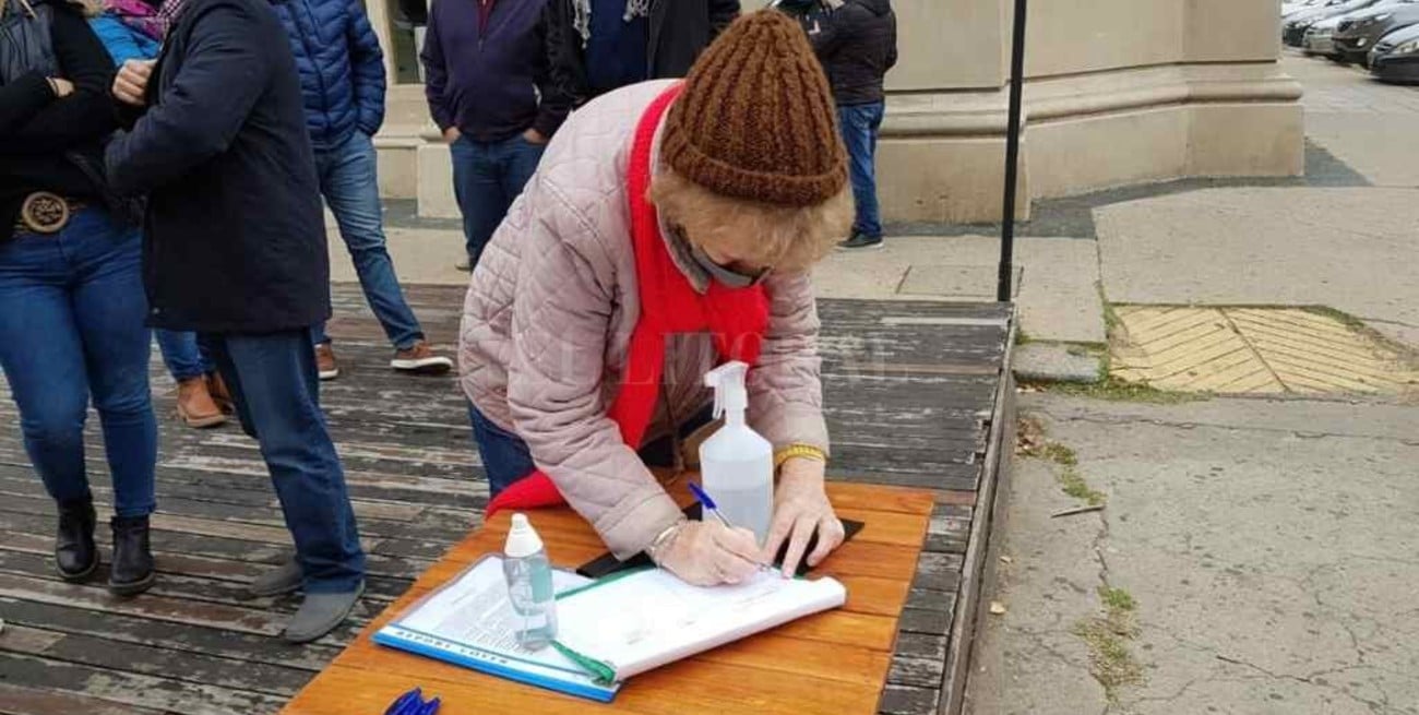 Juntan firmas para que la Estación Belgrano sea patrimonio santafesino  
