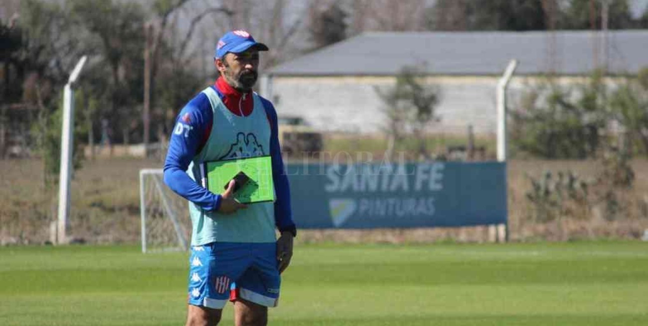 Se cierra el plantel para Azconzábal: no vendría nadie más