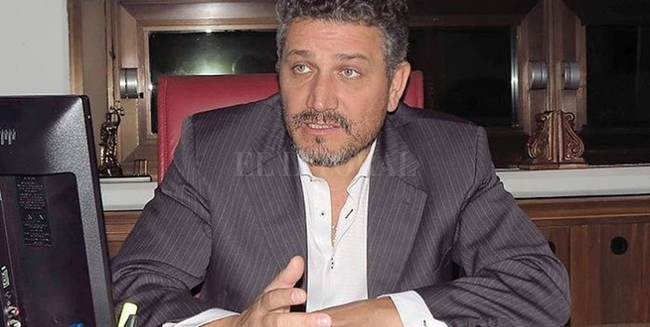 Detenido por crear un grupo de WhatsApp para evadir controles sanitarios 