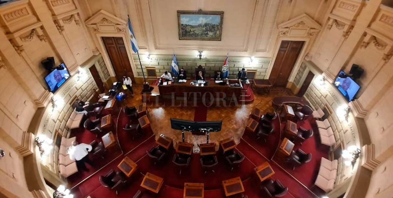 El bloque de senadores del PJ  se reunirá con tres ministros