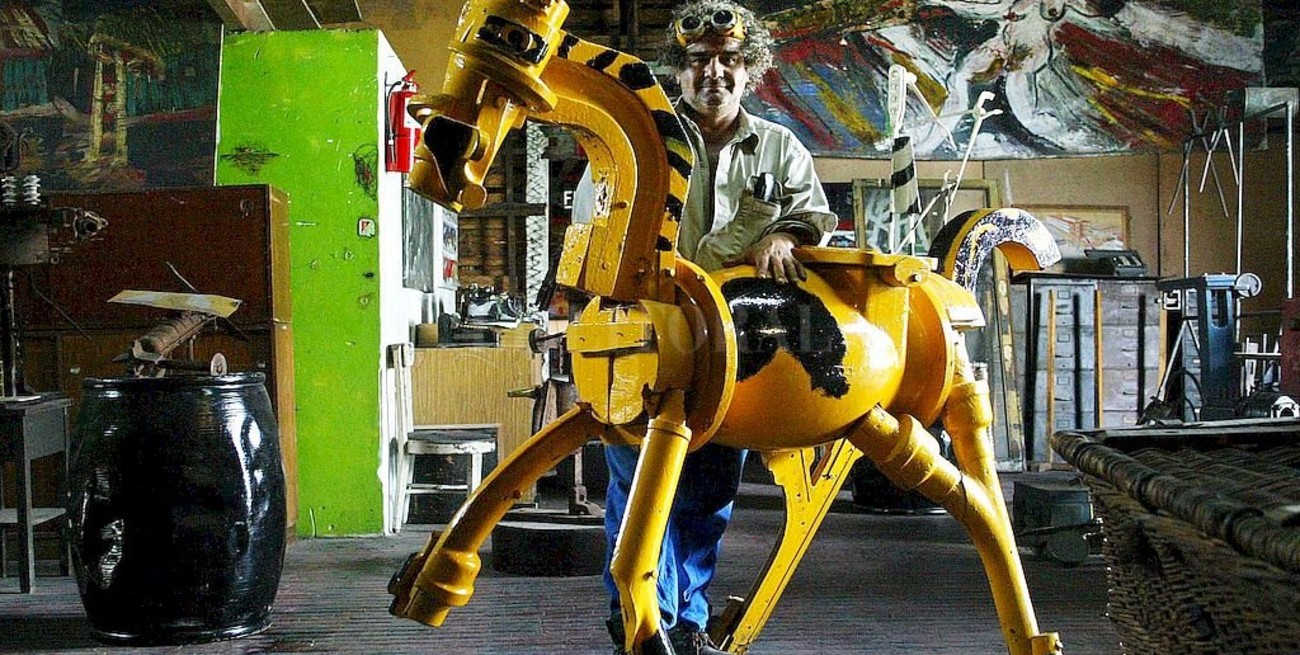 Murió Carlos Regazzoni, el artista que creaba con desechos de vagones de ferrocarril