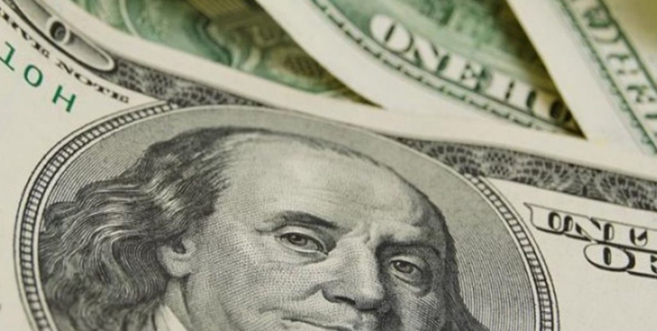 El dólar avanzó 36 centavos y quedó al borde de los $ 42