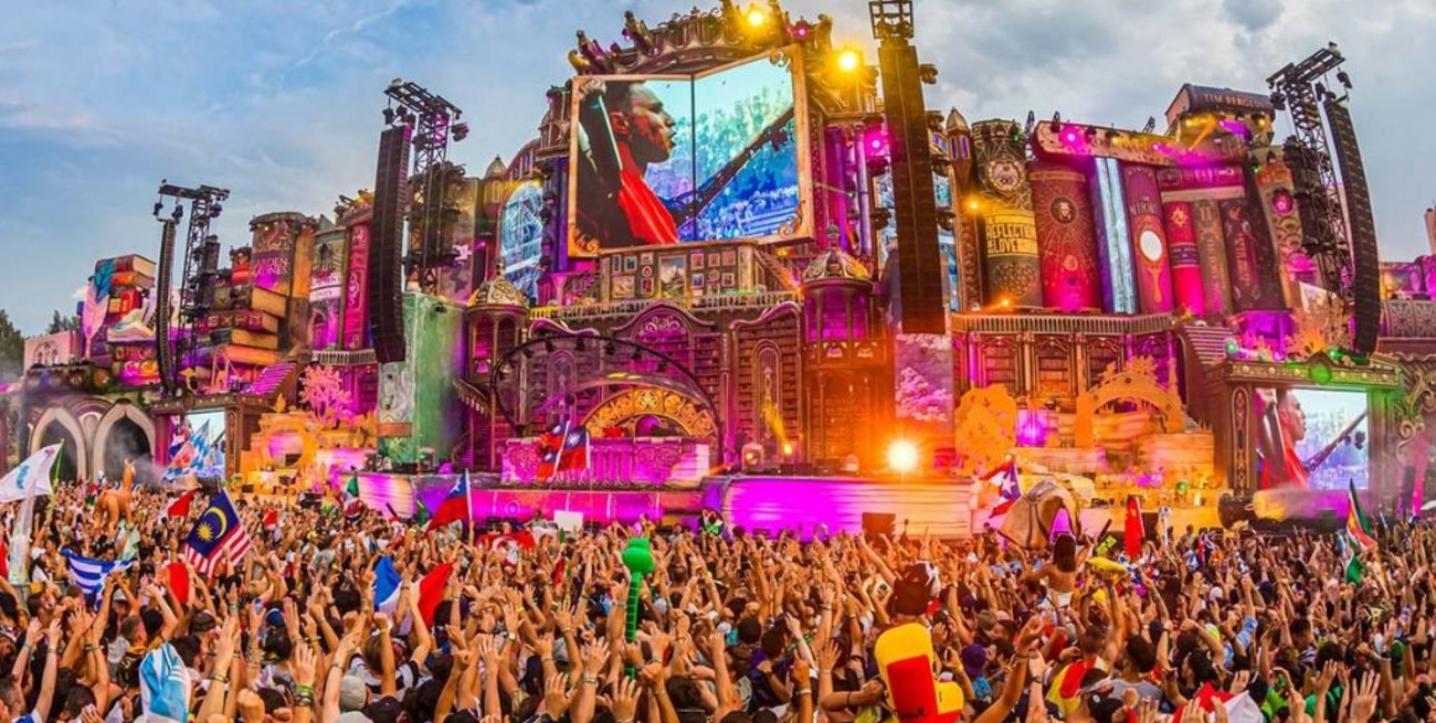 Tomorrowland se convierte en un festival digital e interactivo de pago con tecnología 3D