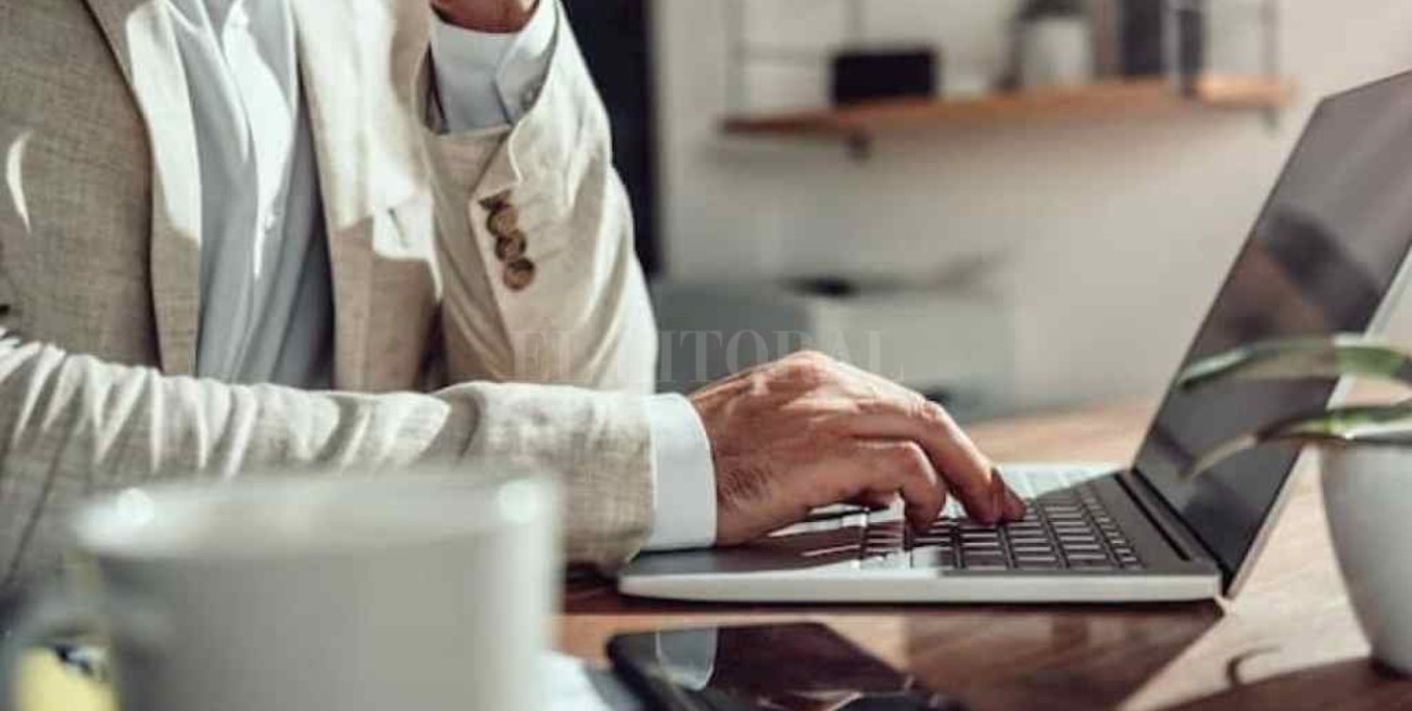 Acuerdo político hacia la sanción de una ley que regula el trabajo a distancia 