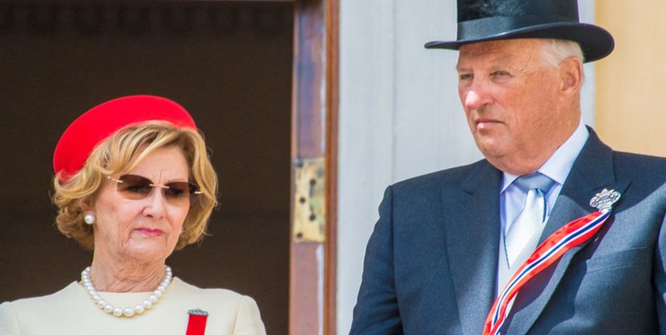 Harald de Noruega revela que tuvo su primer teléfono celular a los 83 años