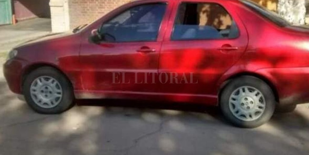 Detenida en por violar la cuarentena y llevar a su novio en el baúl del auto 