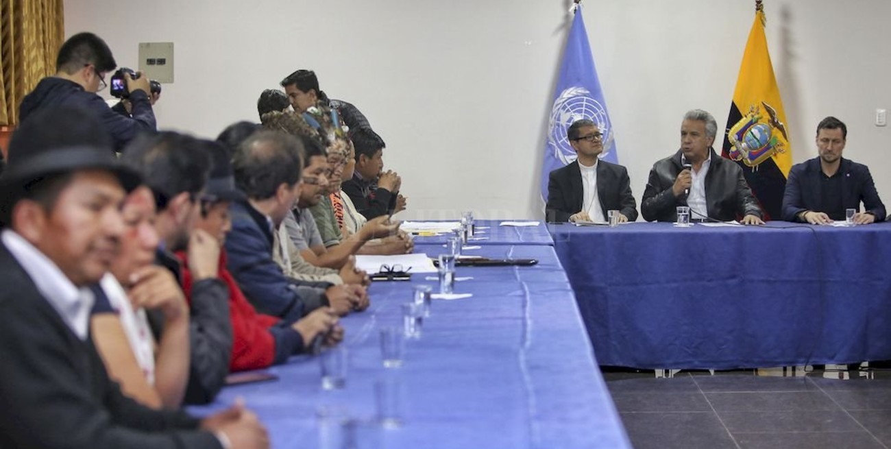 Acuerdo para derogar las medidas de ajuste y levantar las protestas en Ecuador