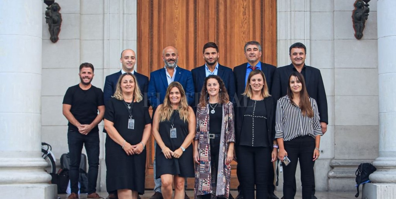 Diputados radicales objetan los tiempos del gobernador