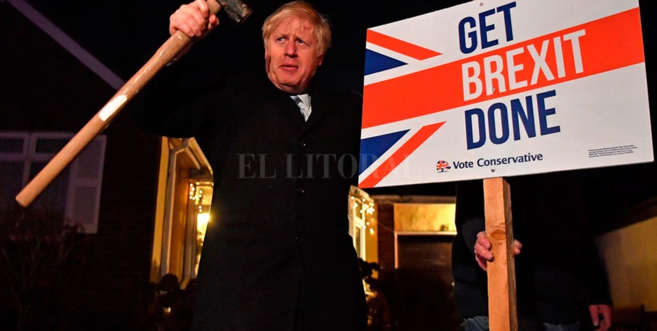 Boris Johnson logró la mayoría absoluta