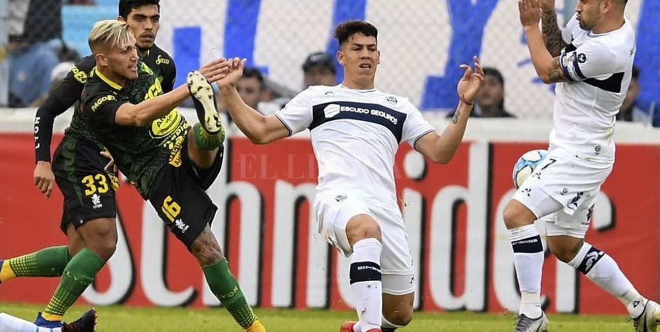 Copa Argentina: Defensa eliminó a Gimnasia en los penales