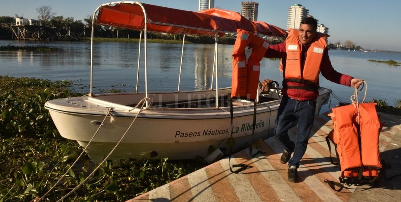 Cientos de turistas eligen el río para disfrutar de Santa Fe
