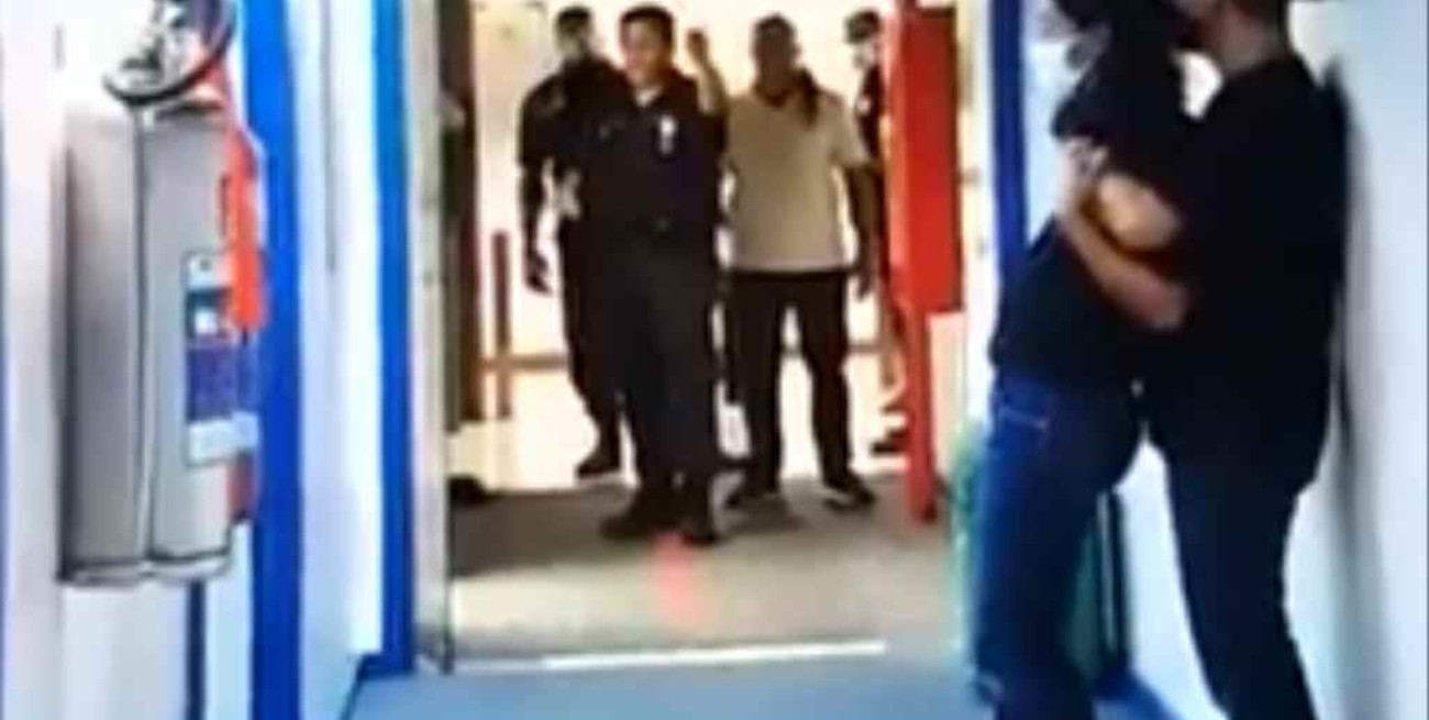 Un hombre ingresó con un cuchillo a TV Globo en Brasil y tomó de rehén a una periodista 