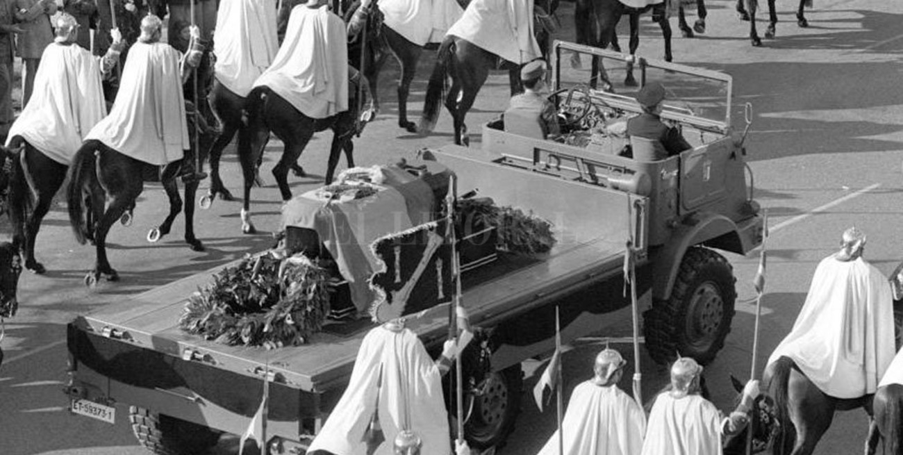 El Gobierno español confirma que la exhumación de Franco será sin honores