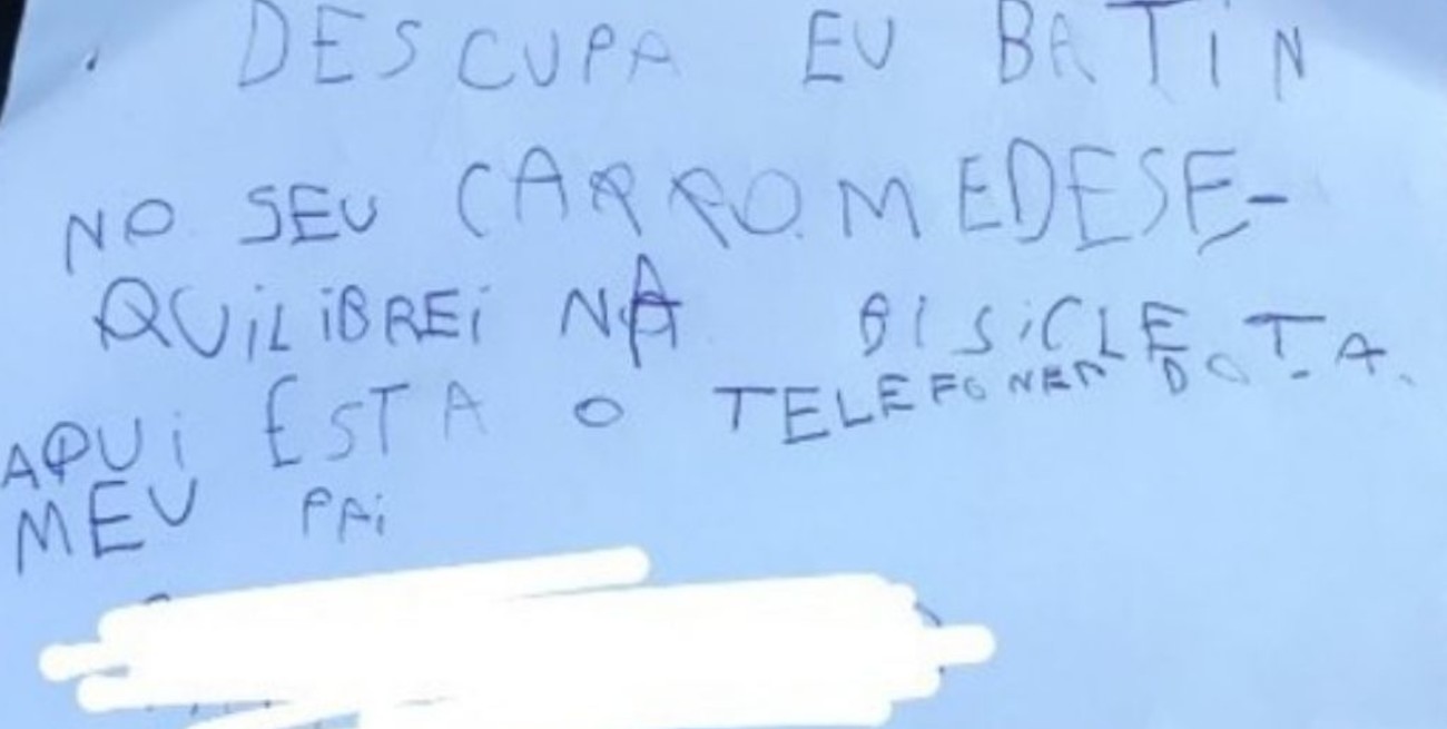 El mensaje que dejó un niño de siete años luego de rayar un auto con su bicicleta