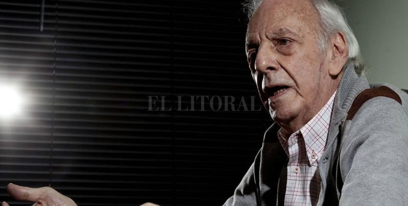 Menotti: "No me parece bien que le guarden la 10 a Messi"