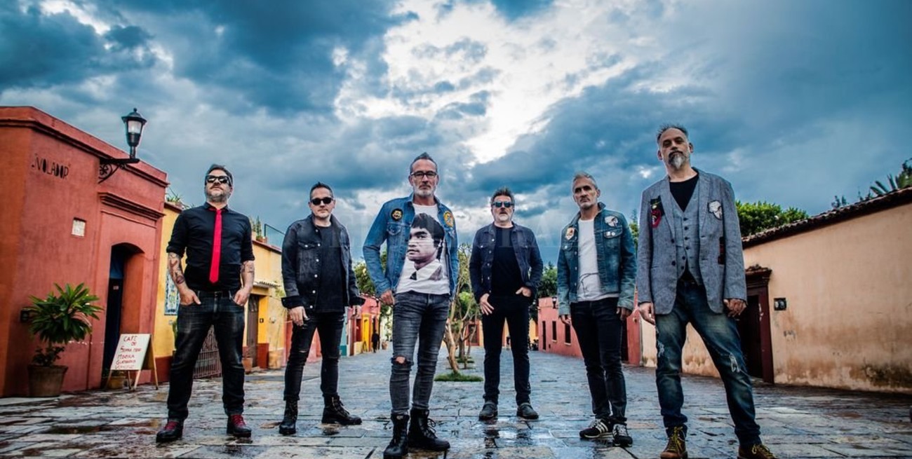 Los Pericos te sacan a pasear