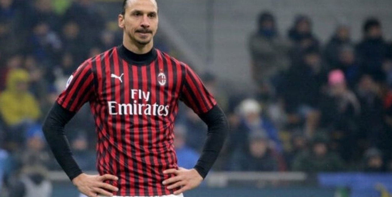 El sueco Ibrahimovic entrena en su país mientras define su futuro