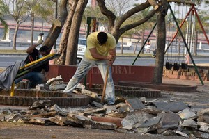 Guillermo Di Salvatore Solados. Se reemplazará todo el suelo dañado que puede provocar accidentes.