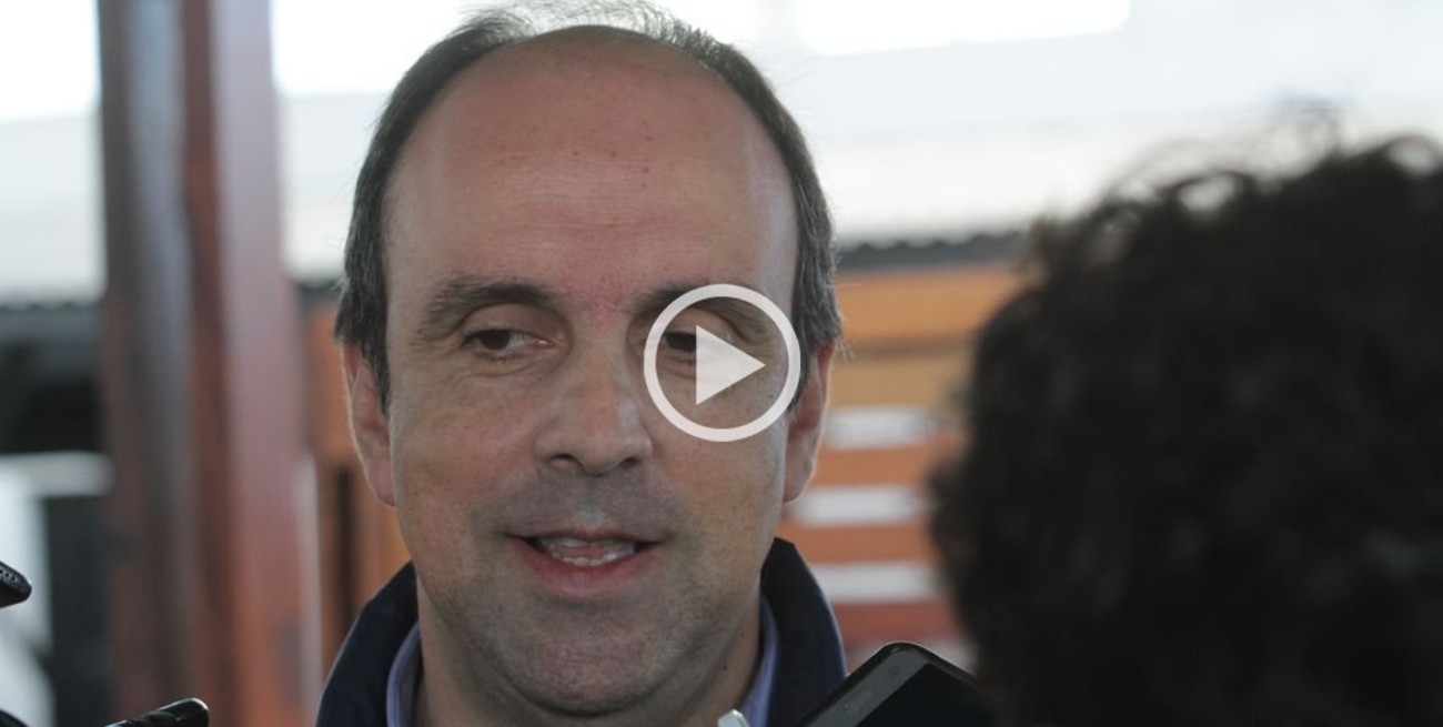 Corral: "Por el momento no estamos estudiando aumentos en el boleto de colectivo"