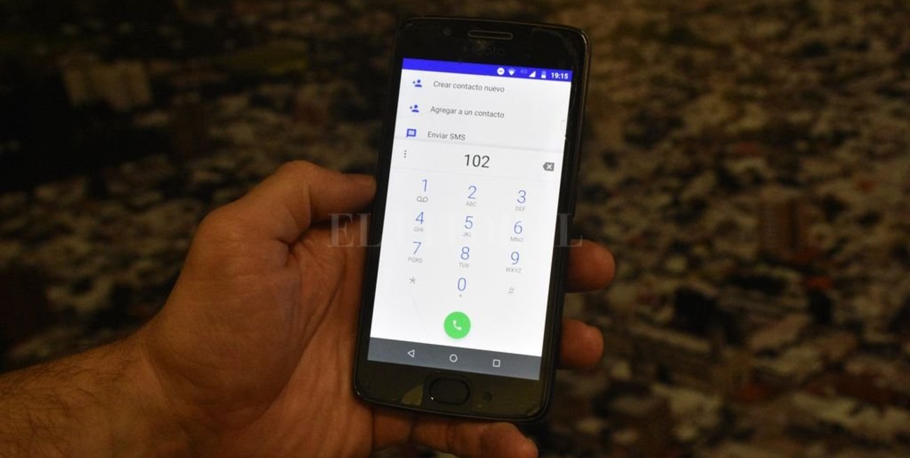 Se pondrá en funcionamiento la línea telefónica gratuita 102