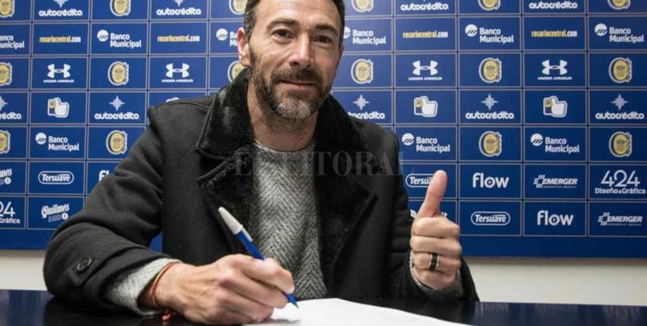 El "Kily" González puso la firma en Central hasta diciembre de 2021  