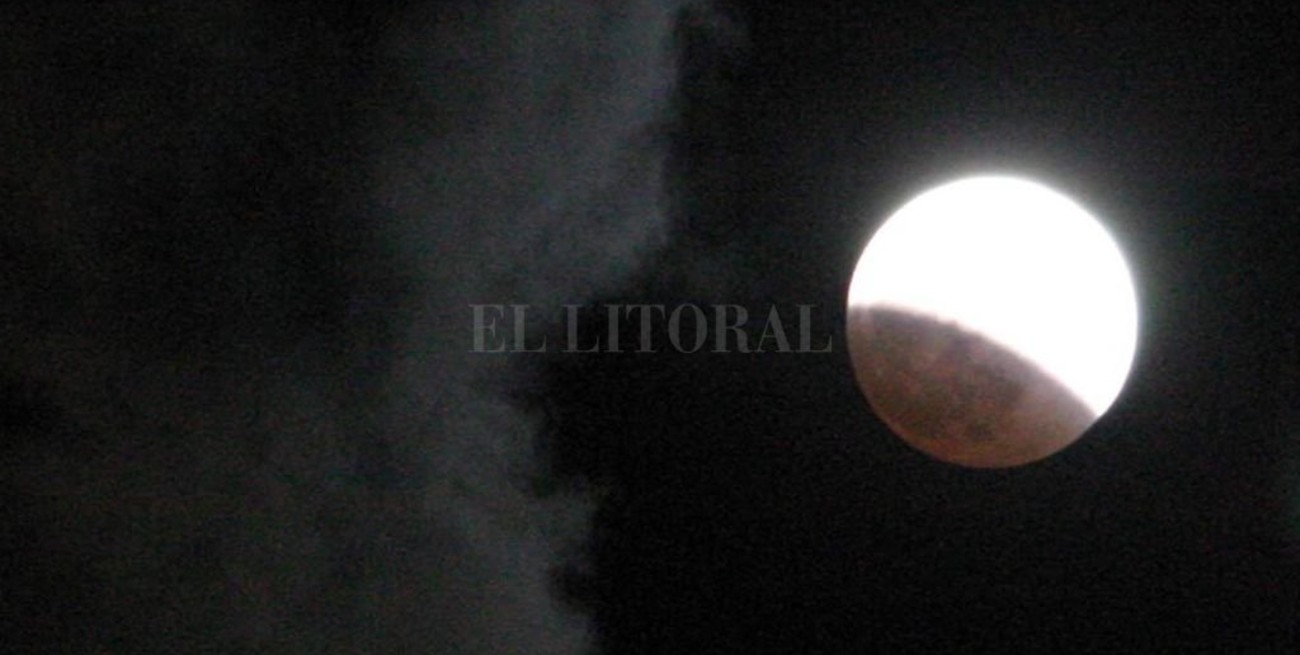 En Santa Fe, el eclipse lunar sólo se podrá ver "a medias"