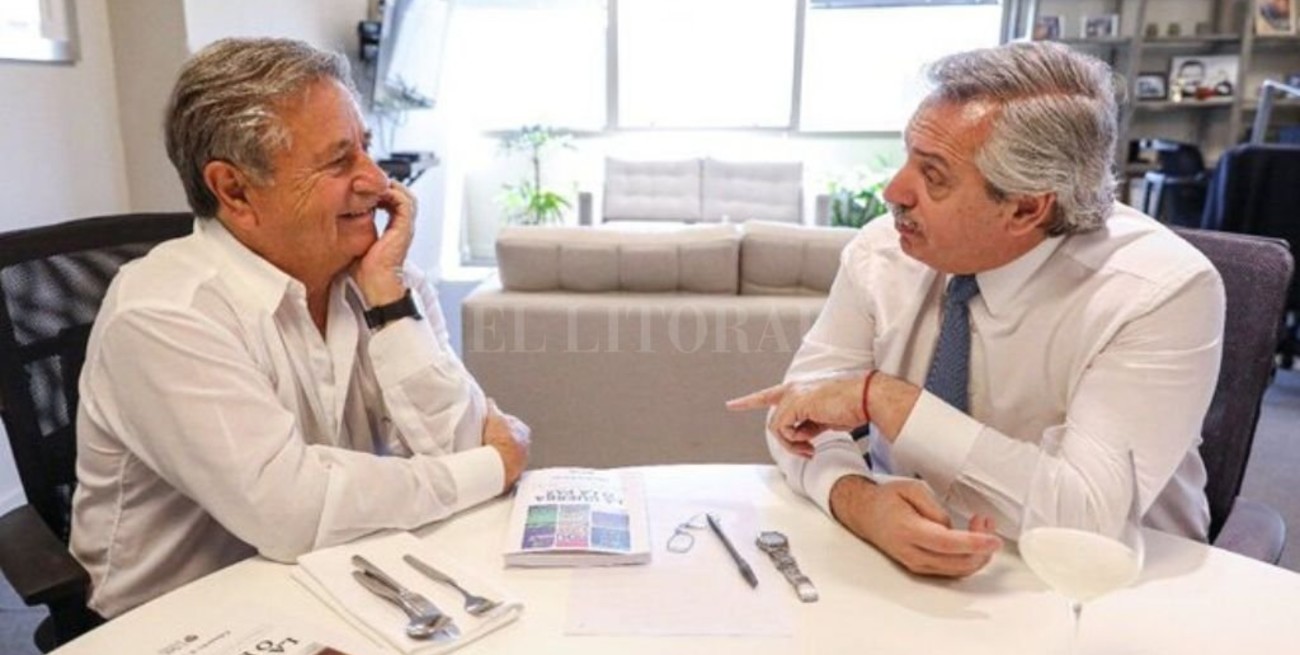 Duhalde: "Ofrecí colaborar desde cualquier lugar, no quiero ningún cargo"