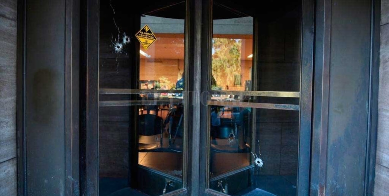 Atacaron a balazos el frente dos sedes judiciales en Rosario