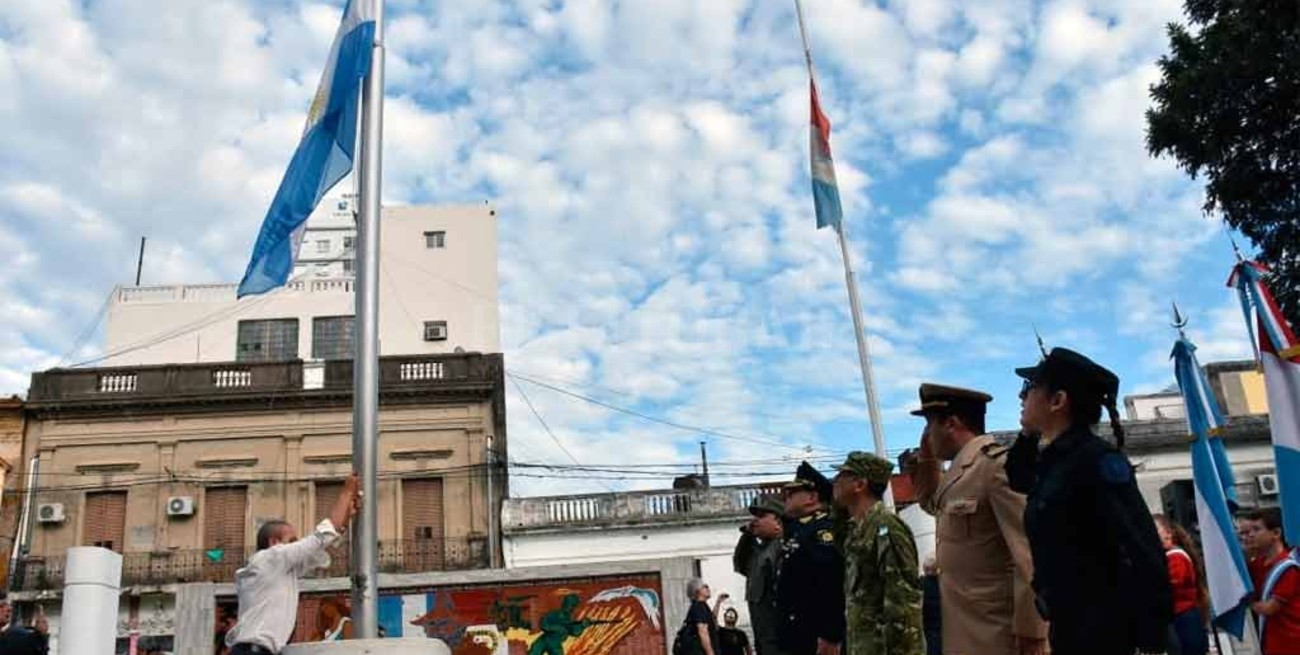 Argentina recuerda a los veteranos y caídos en la Guerra de Malvinas