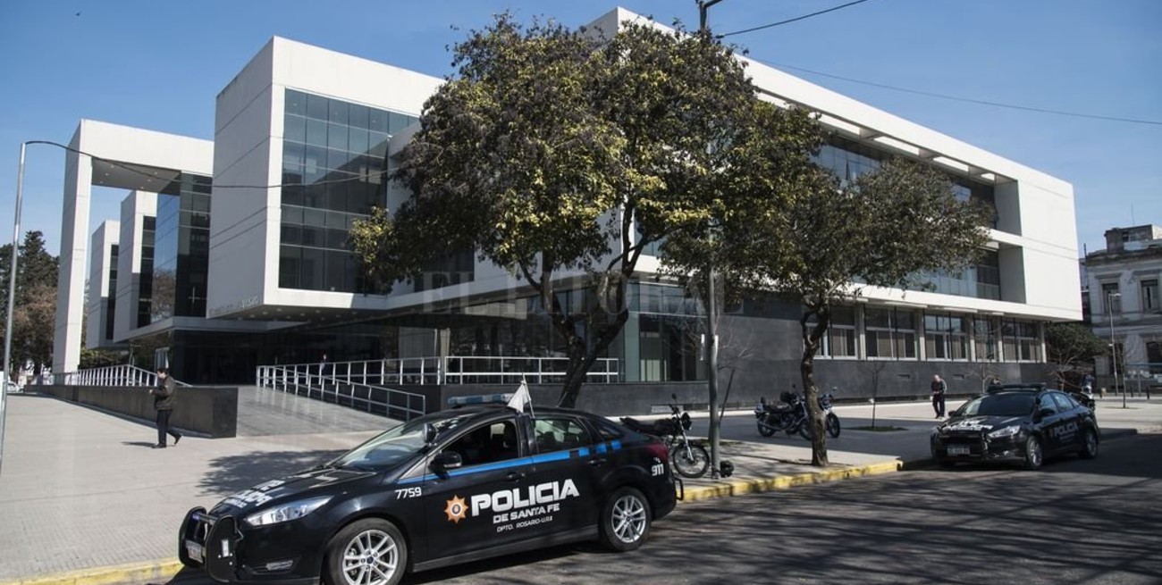 Habrá controles "más estrictos" a los jefes narcos en las cárceles