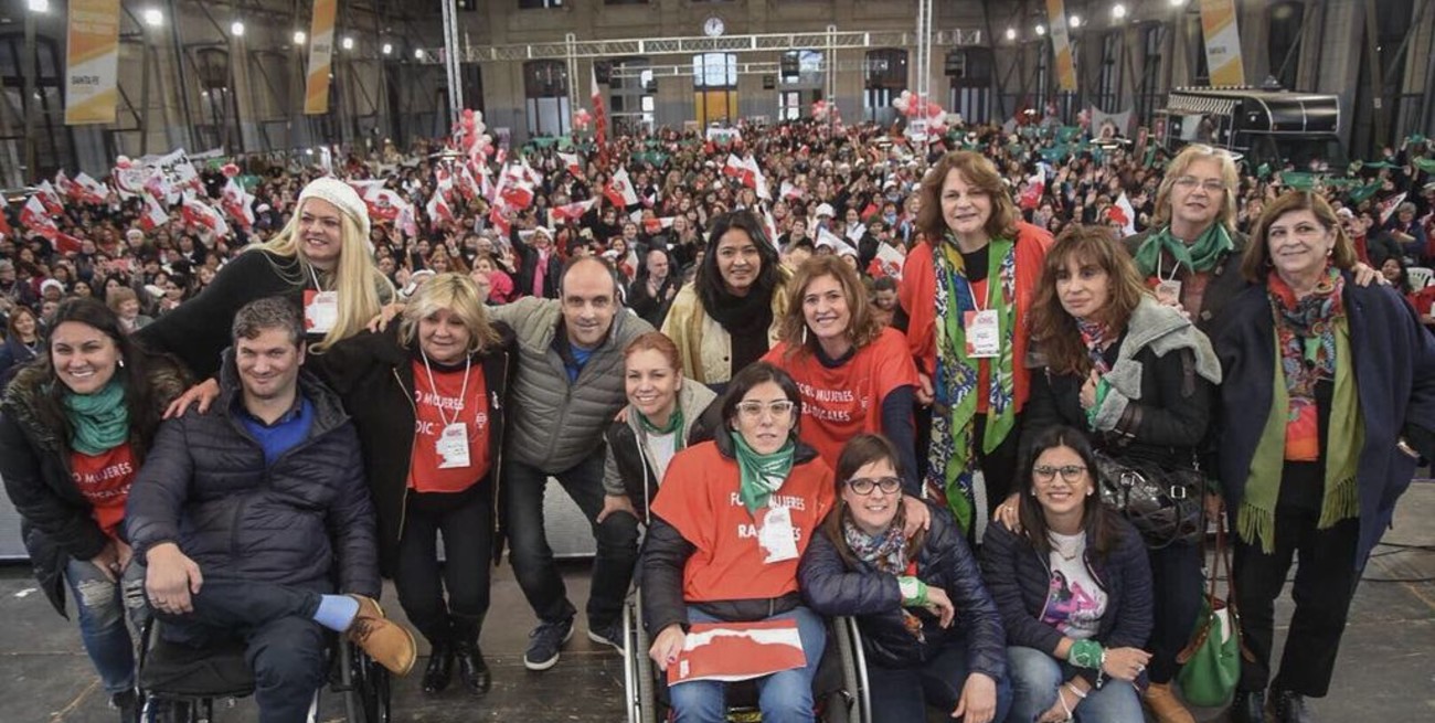 José Corral: "Las mujeres del radicalismo construyen para sumar y ese tipo de liderazgo nos llena de orgullo"