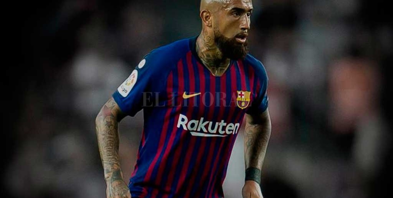 Vidal denunció a Barcelona por una deuda millonaria