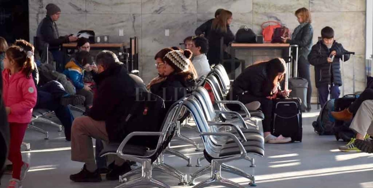 Producto de la niebla, se registran demoras en el Aeropuerto Metropolitano