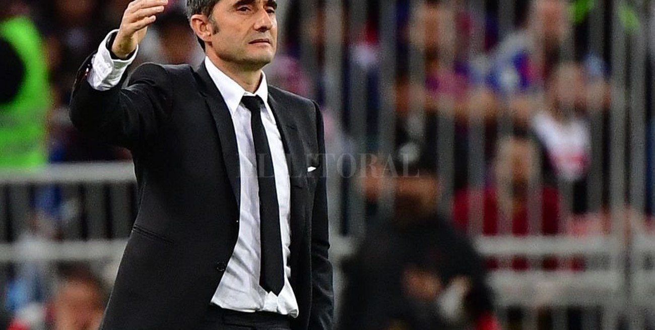 Barcelona decidió despedir al entrenador Ernesto Valverde