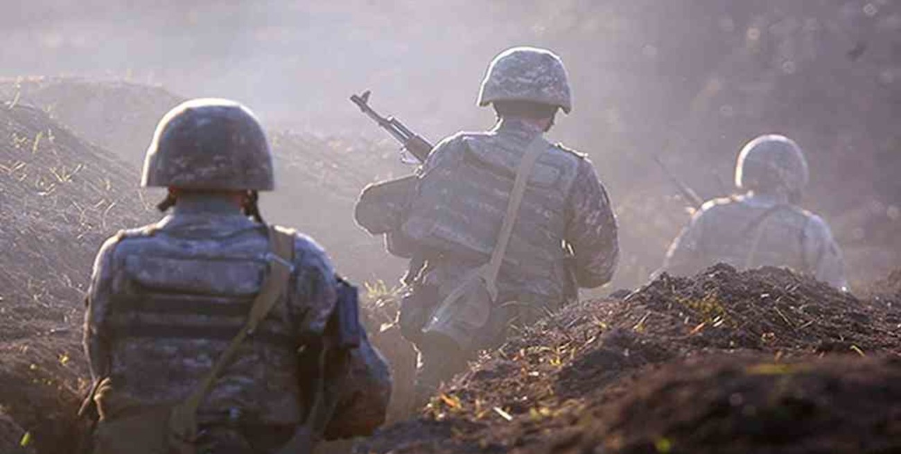 Azerbaiyán y Armenia se acusan mutuamente de romper el alto el fuego en Nagorno-Karabaj