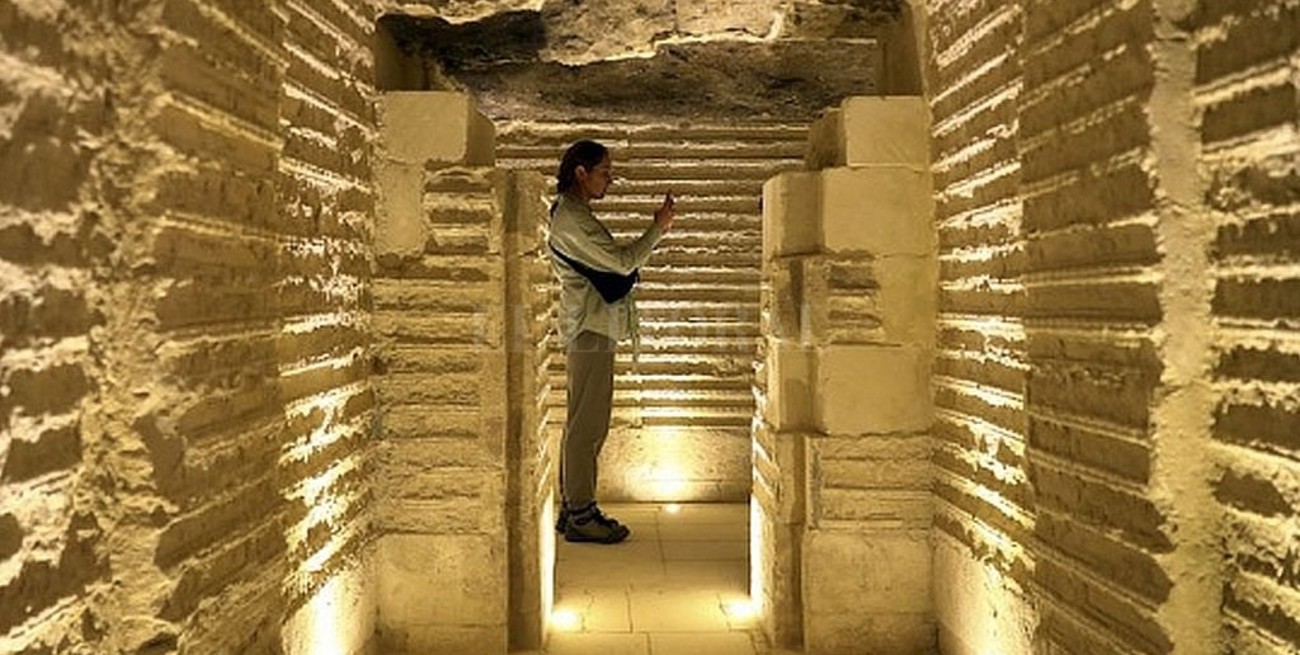 Egipto reabrió al público la pirámide escalonada de Zoser