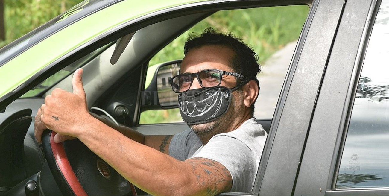 Los barbijos más curiosos de Santa Fe