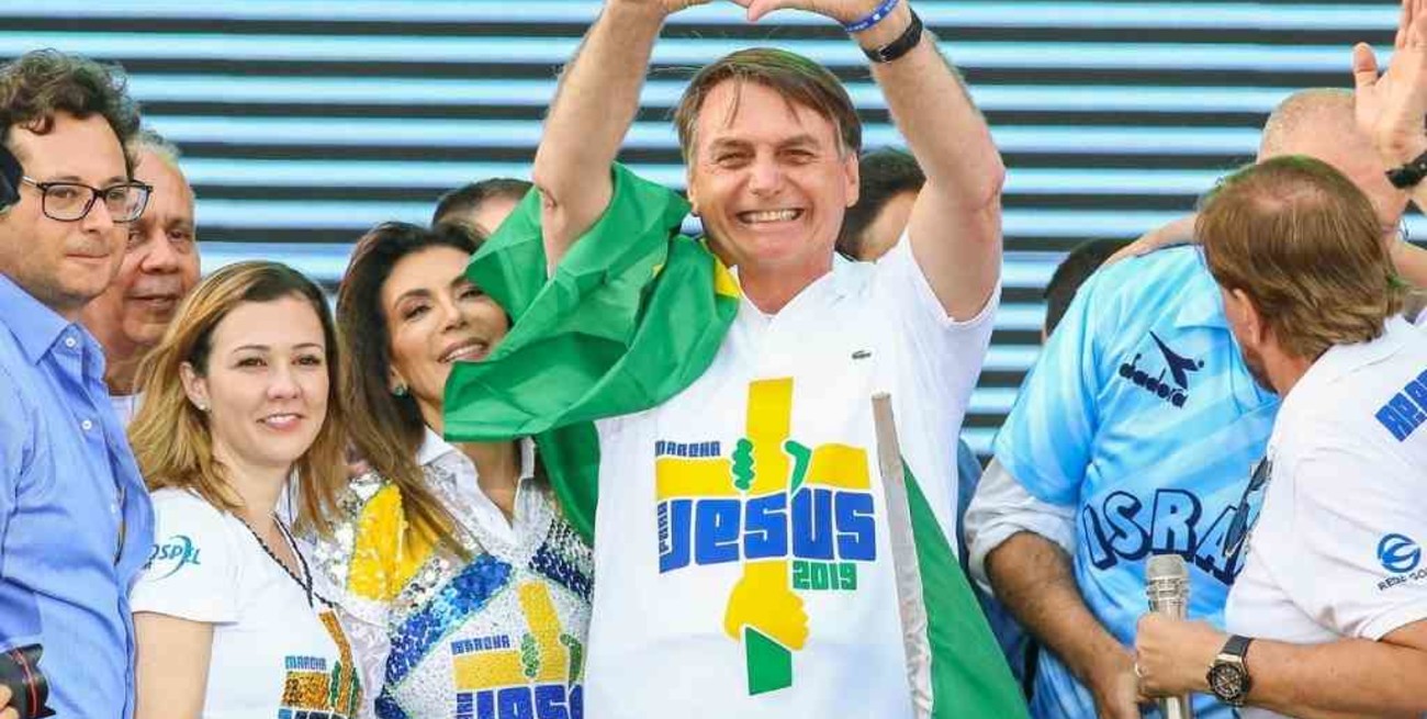 Bolsonaro promete a evangélicos que nombrará a un pastor en 2021 para la máxima corte