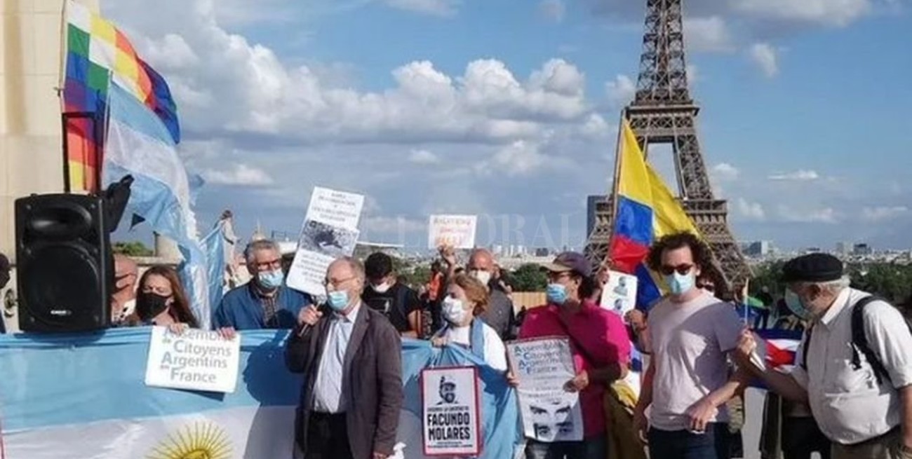 Argentinos residentes en Francia repudiaron la llegada de Mauricio Macri