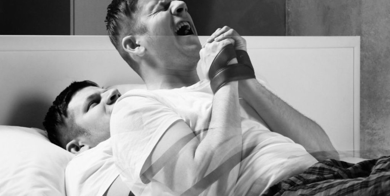 "Me desperté, pero por unos minutos no pude moverme" 