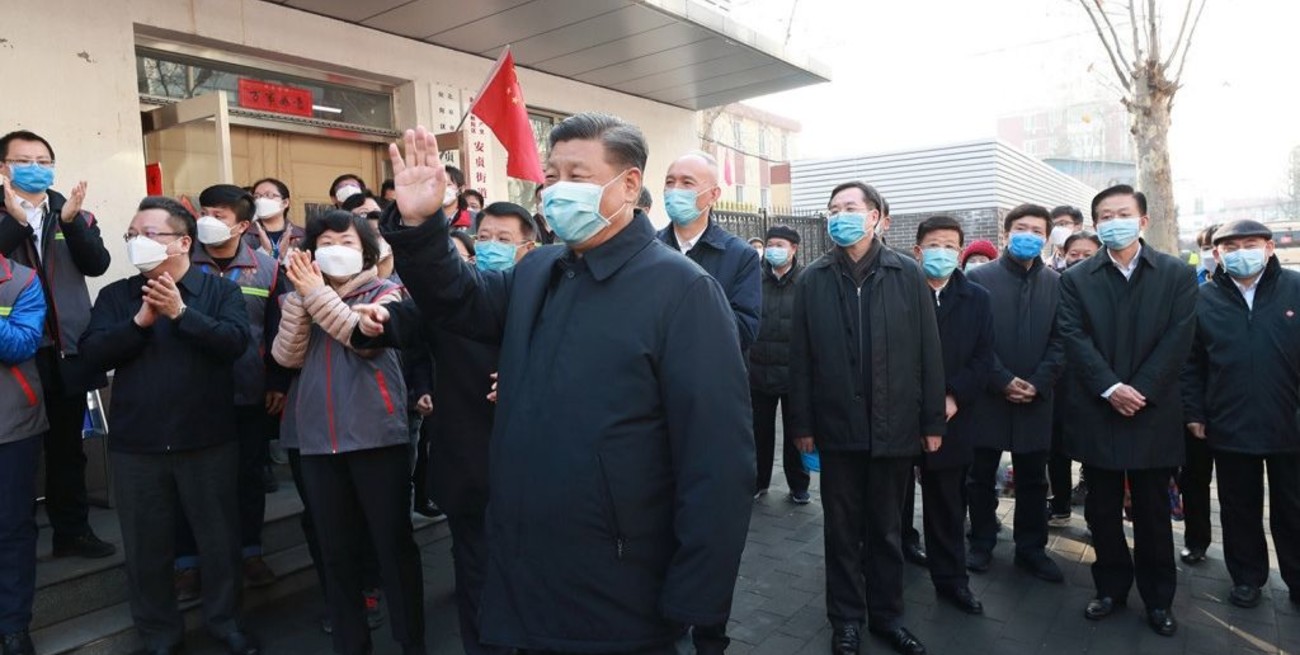 Xi Jinping pidió mayor protección para los profesionales sanitarios que combaten el coronavirus