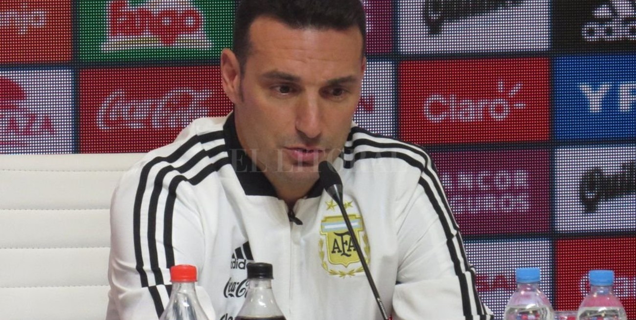 Scaloni habló con otros "históricos" de la selección
