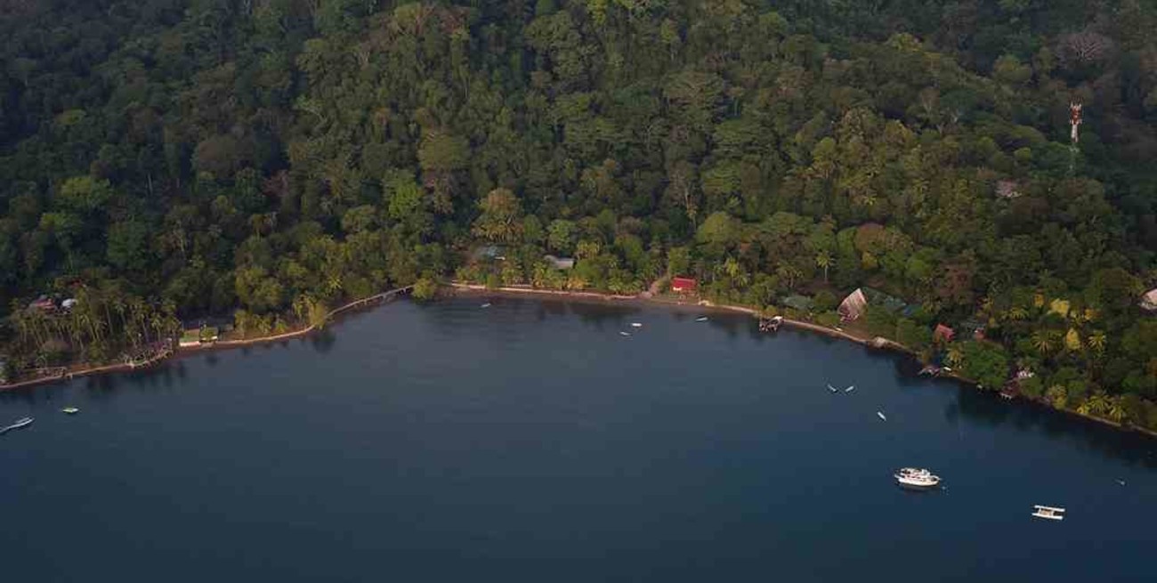 Costa Rica: inundaciones, un sismo y una erupción en el mismo día