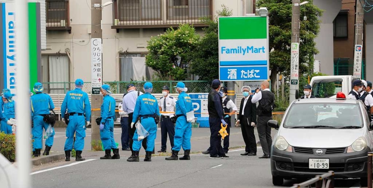 Ataque con cuchillo deja 2 muertos y varios heridos