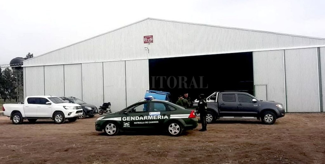 Toman declaraciones por robo de agroquímicos en un hangar
